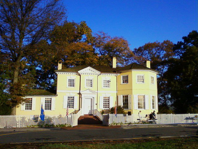 Facade of Laurel Hill Mansion, the historic Philadelphia Park House of which Women for Greater Philadelphia are stewards